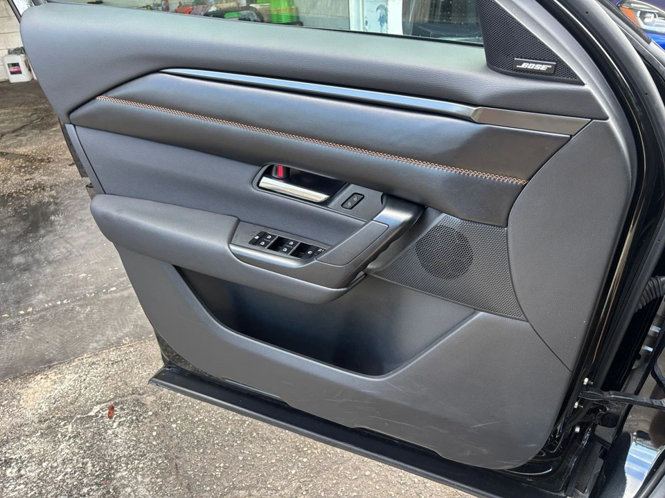 2025 Mazda CX-50 - Image 20 of 31