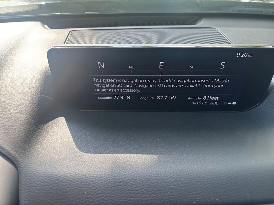 2025 Mazda CX-50 - Image 19 of 31
