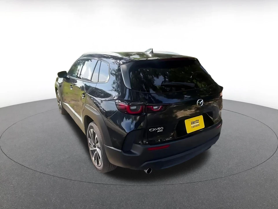 2025 Mazda CX-50 - Image 13 of 31