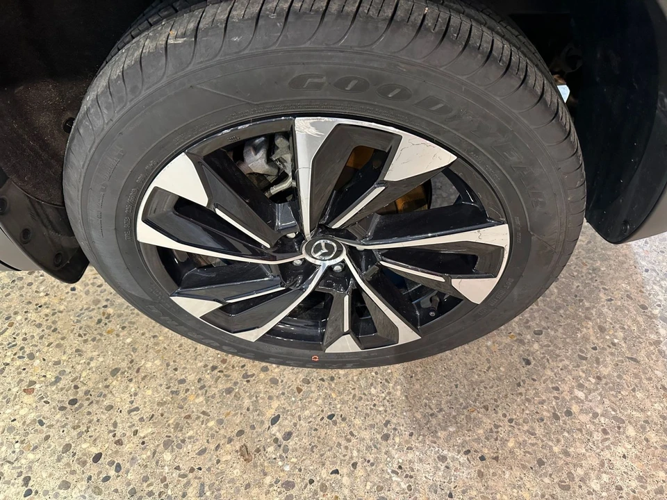 2025 Mazda CX-50 - Image 27 of 31
