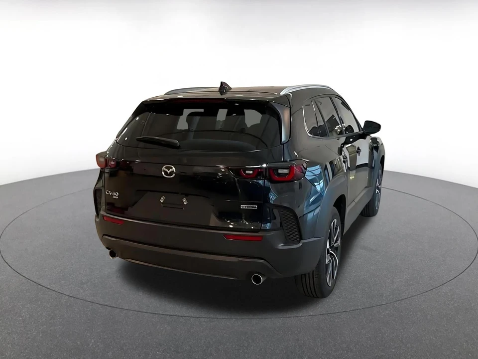2025 Mazda CX-50 - Image 11 of 31