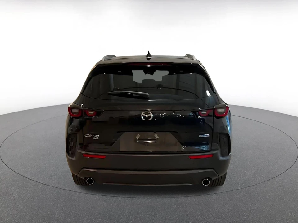 2025 Mazda CX-50 - Image 10 of 31