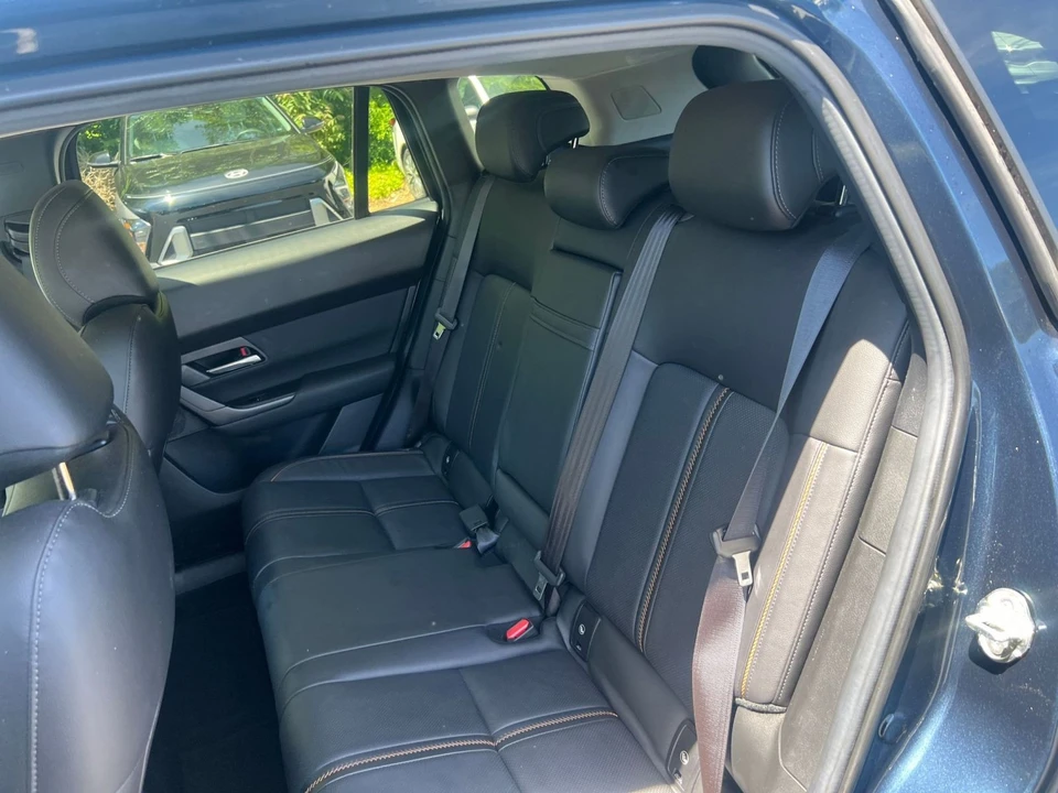 2025 Mazda CX-50 - Image 22 of 31