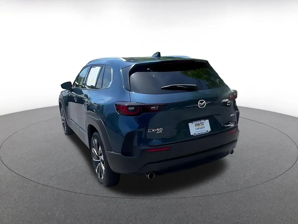 2025 Mazda CX-50 - Image 11 of 31