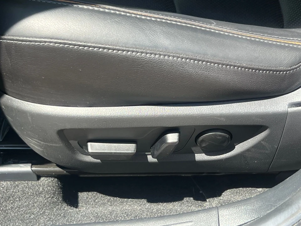 2025 Mazda CX-50 - Image 18 of 31