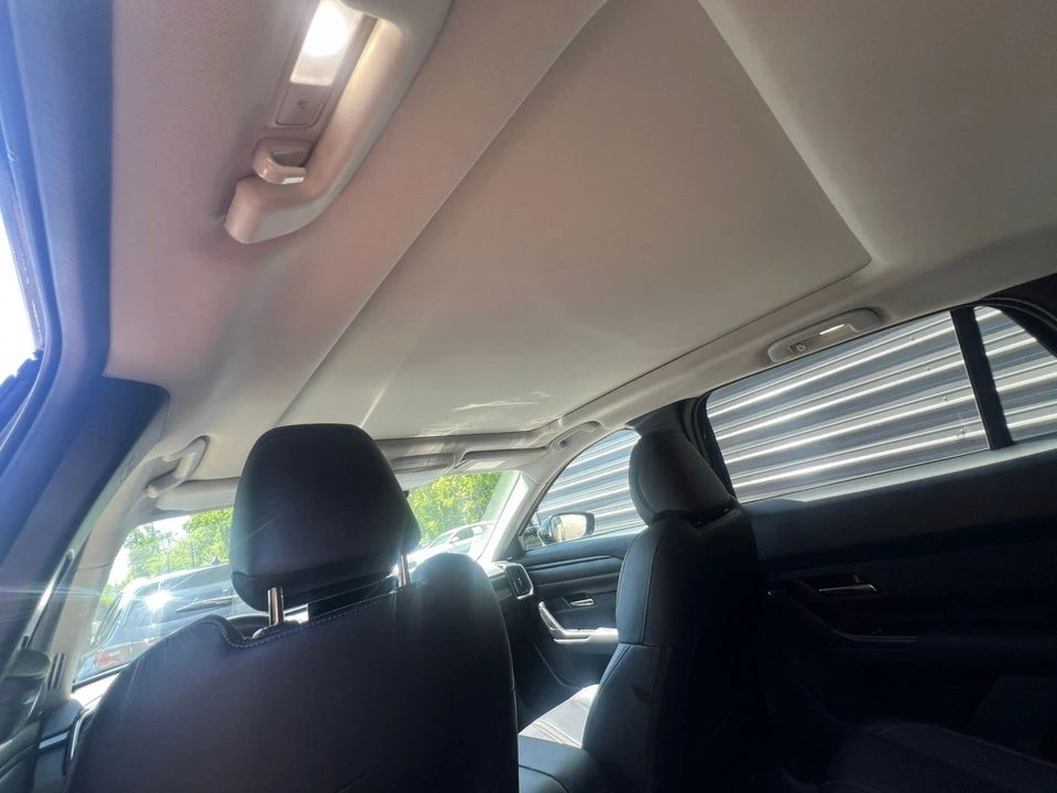 2025 Mazda CX-50 - Image 24 of 31