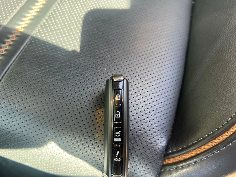 2025 Mazda CX-50 - Image 17 of 31