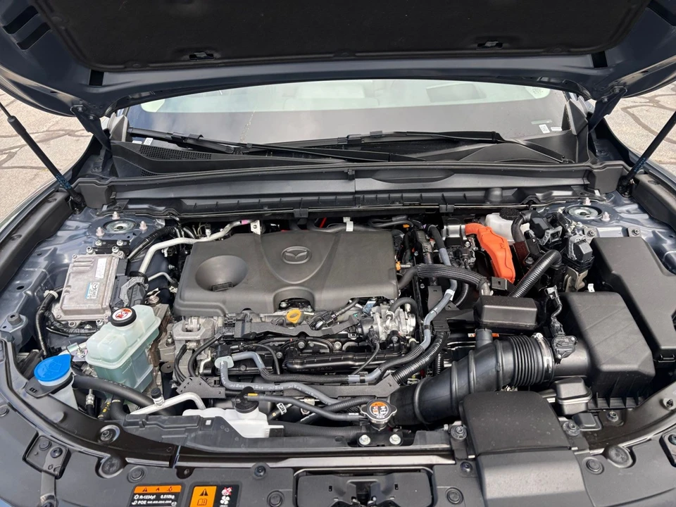 2025 Mazda CX-50 - Image 29 of 31