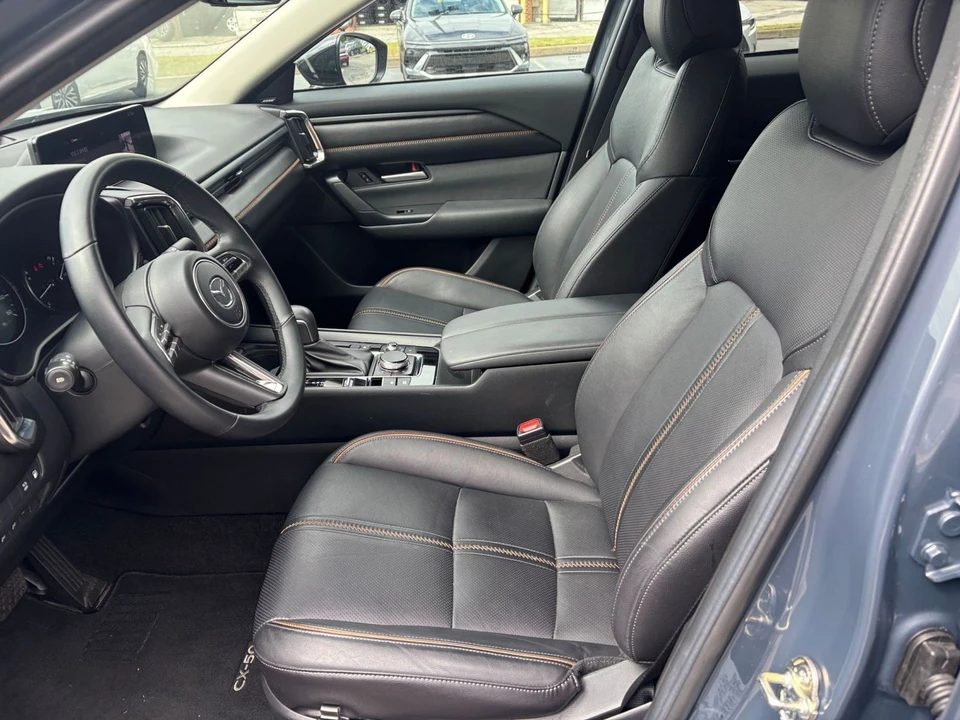 2025 Mazda CX-50 - Image 30 of 31