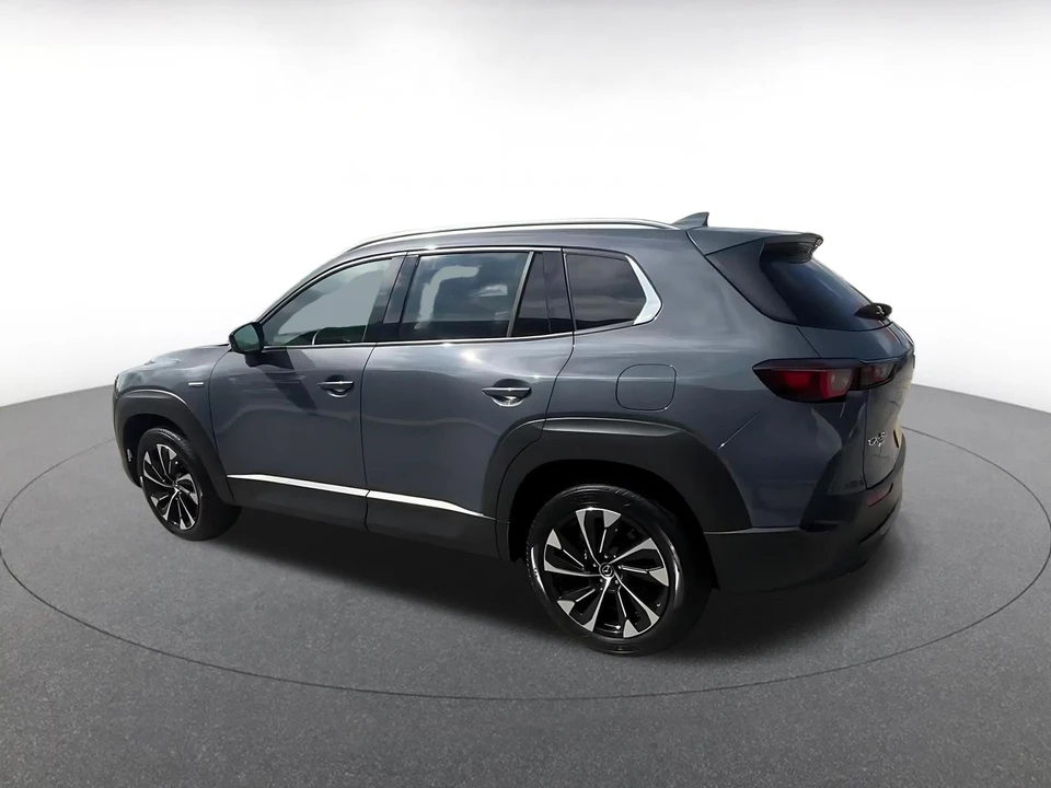 2025 Mazda CX-50 - Image 12 of 31