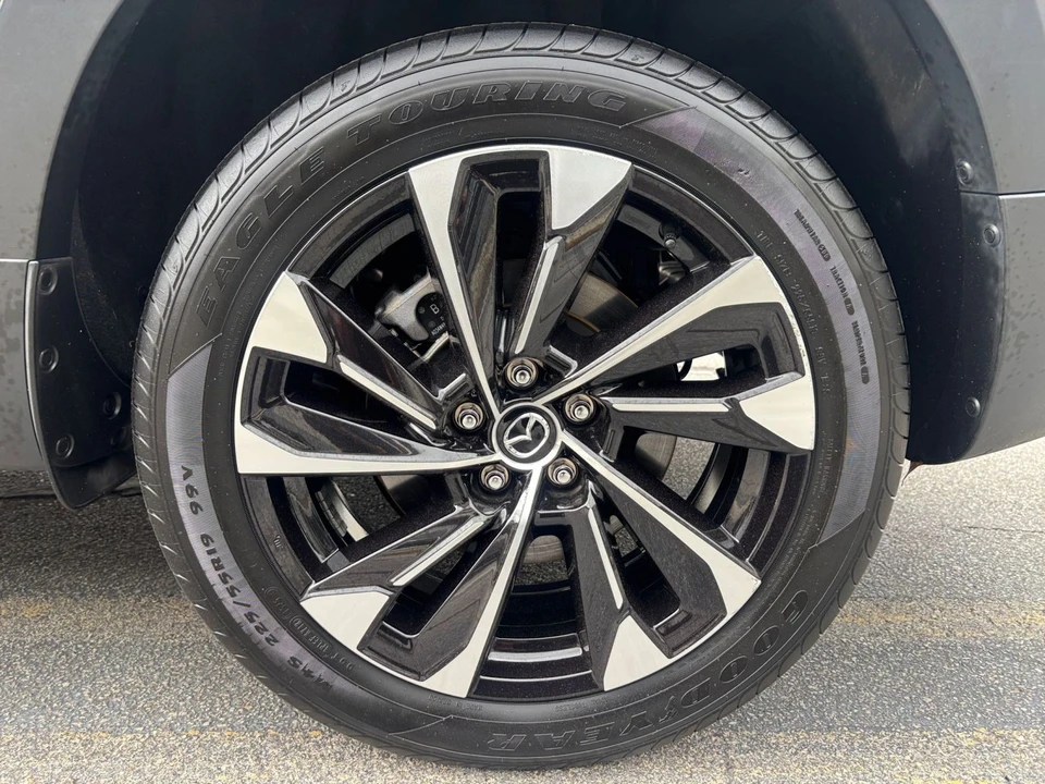 2025 Mazda CX-50 - Image 27 of 31