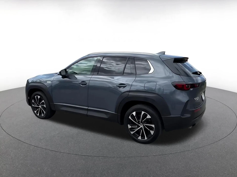 2025 Mazda CX-50 - Image 8 of 31