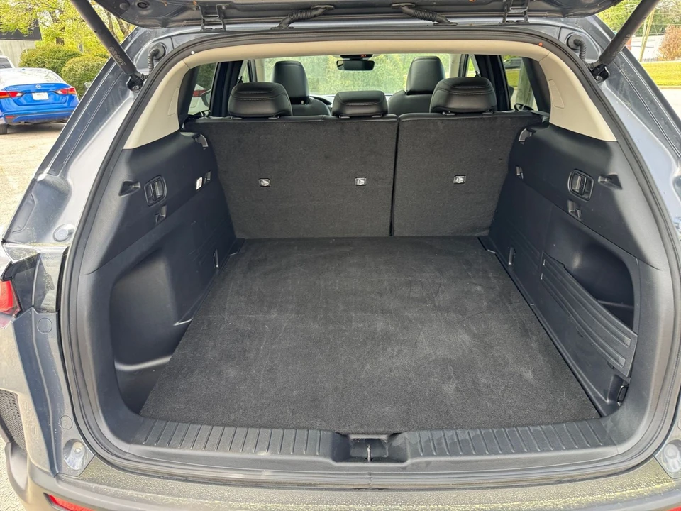 2025 Mazda CX-50 - Image 24 of 31