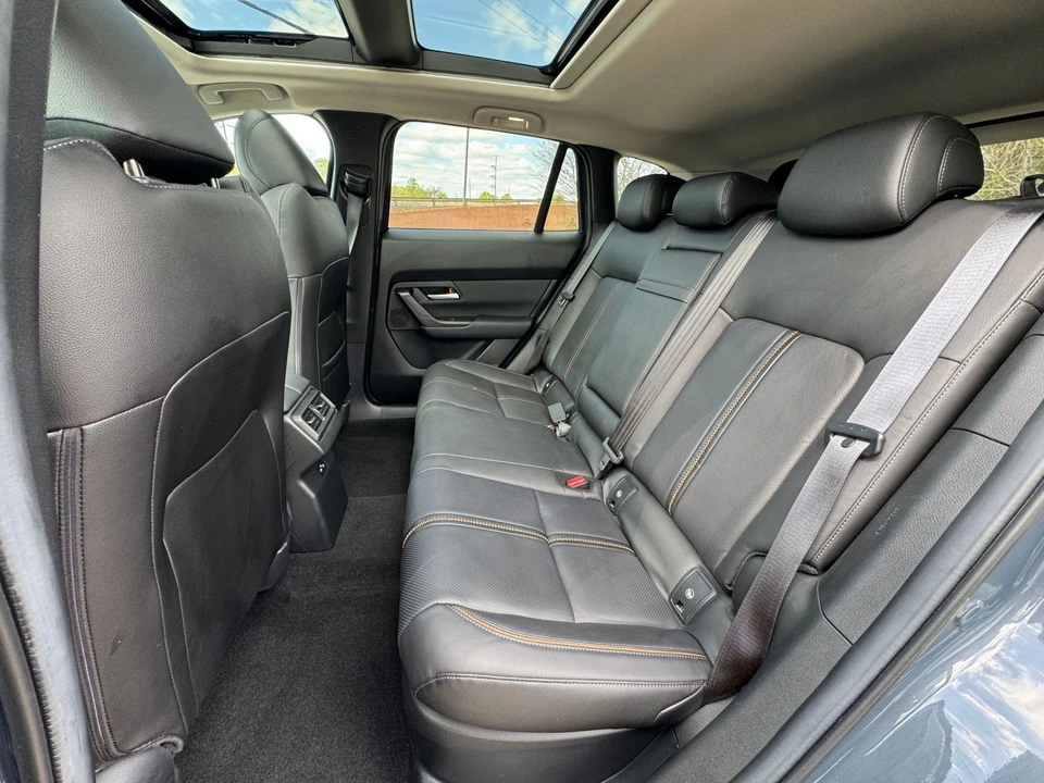 2025 Mazda CX-50 - Image 30 of 31