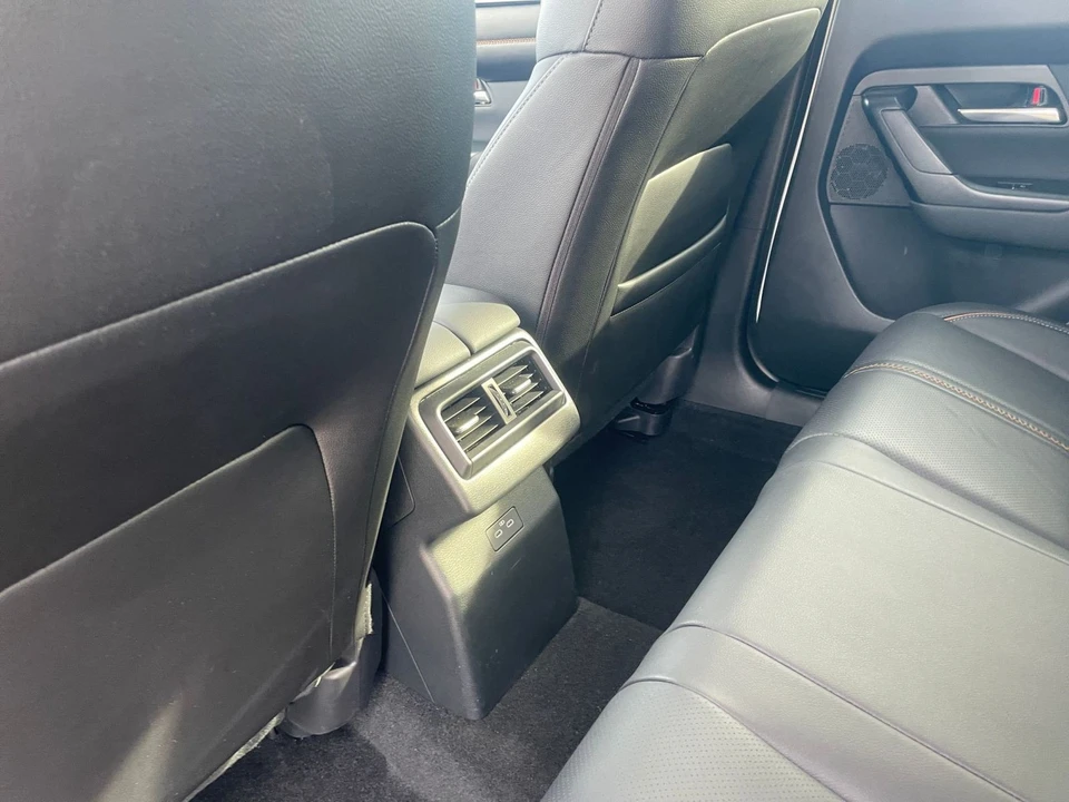 2025 Mazda CX-50 - Image 20 of 31