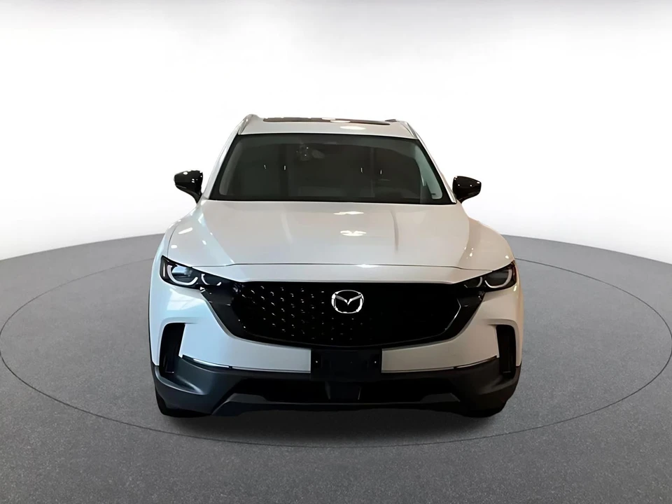 2025 Mazda CX-50 - Image 13 of 31