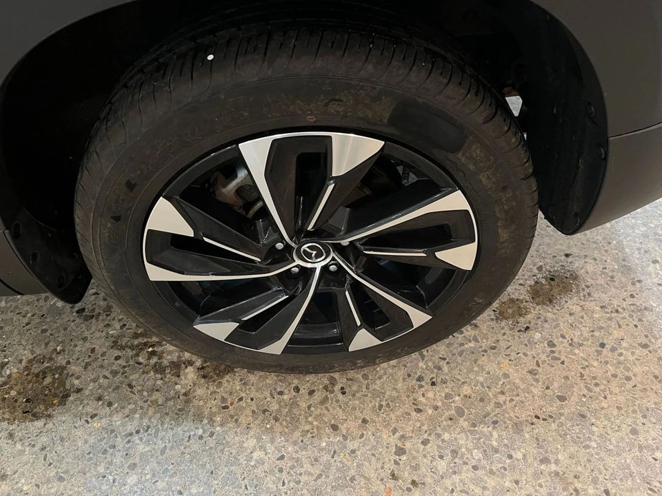 2025 Mazda CX-50 - Image 29 of 31