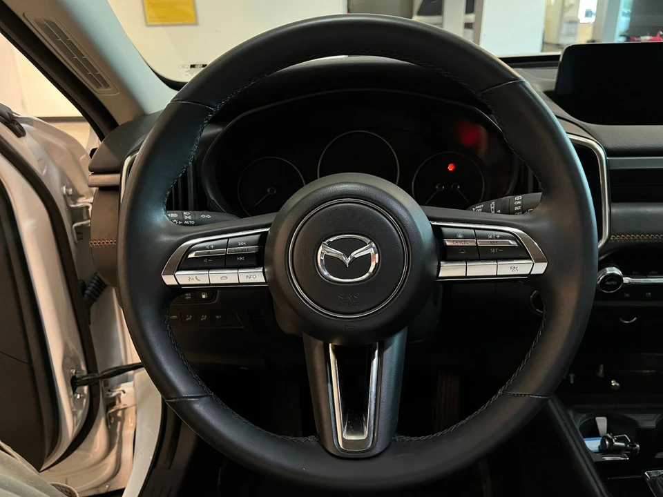 2025 Mazda CX-50 - Image 26 of 31