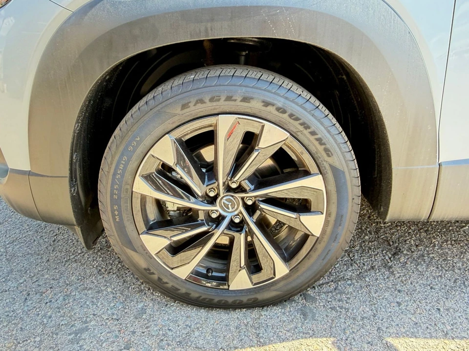 2025 Mazda CX-50 - Image 27 of 31