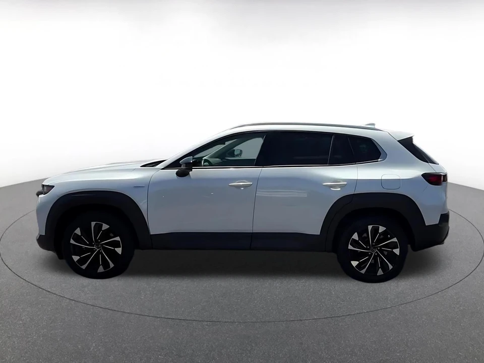 2025 Mazda CX-50 - Image 12 of 31