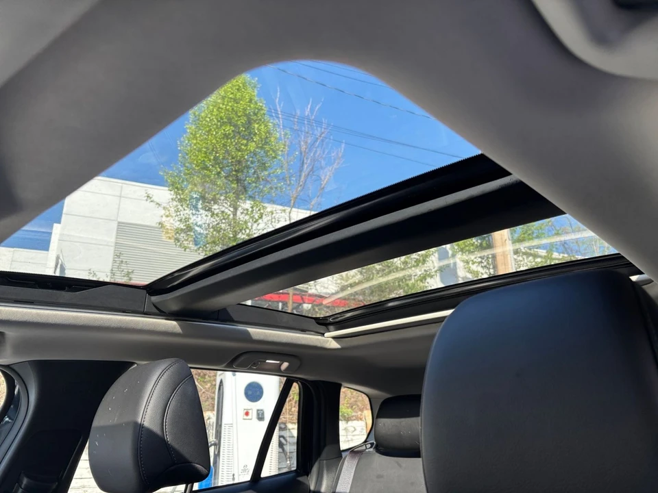2025 Mazda CX-50 - Image 27 of 31