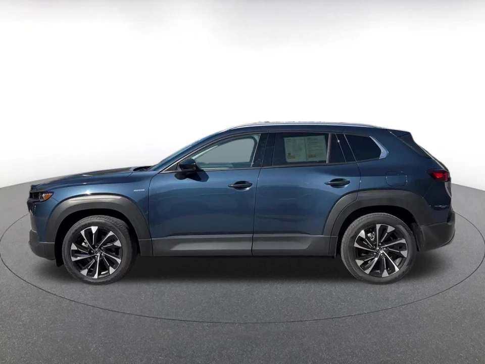 2025 Mazda CX-50 - Image 8 of 31