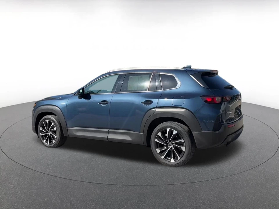 2025 Mazda CX-50 - Image 9 of 31