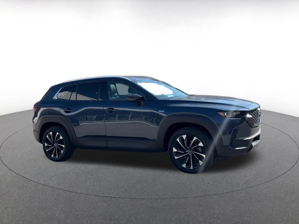 2025 Mazda CX-50 - Image 2 of 31