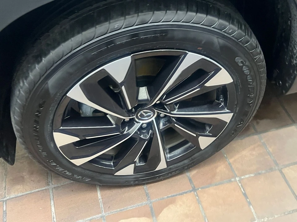 2025 Mazda CX-50 - Image 24 of 31