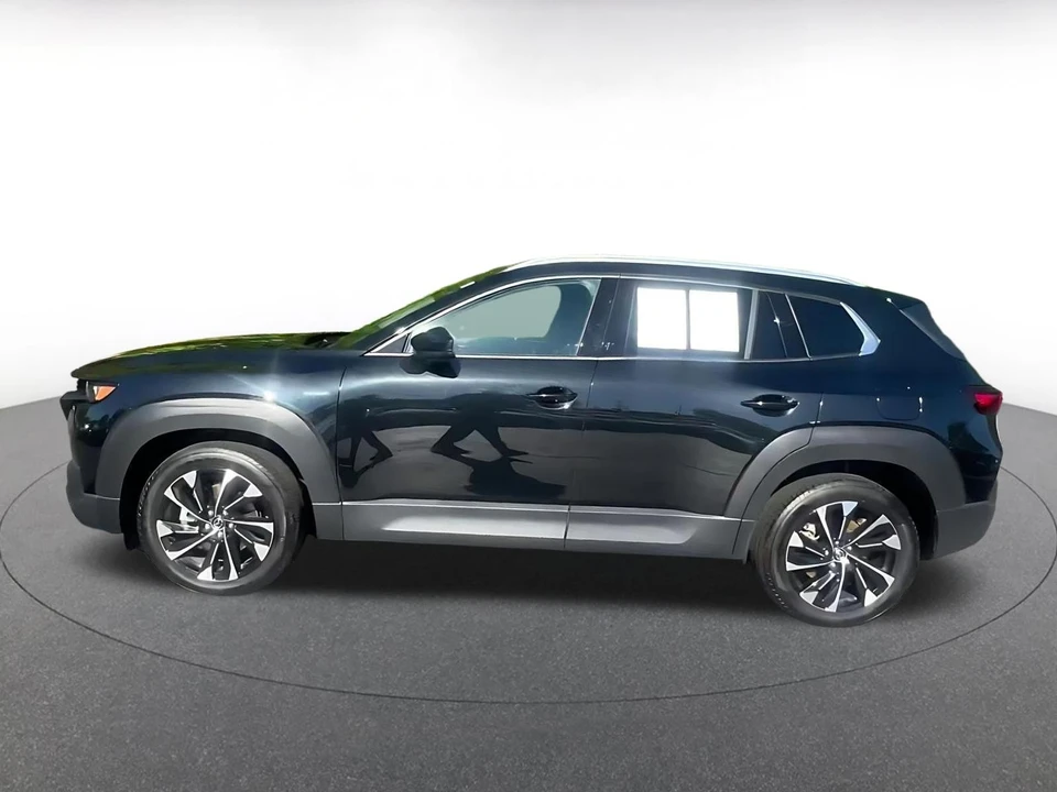 2025 Mazda CX-50 - Image 7 of 31
