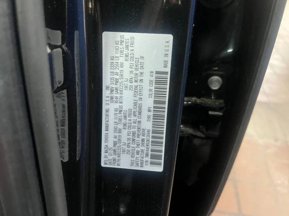 2025 Mazda CX-50 - Image 23 of 31