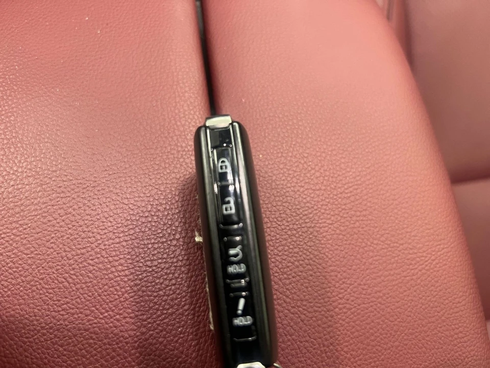 2025 Mazda CX-50 - Image 15 of 31