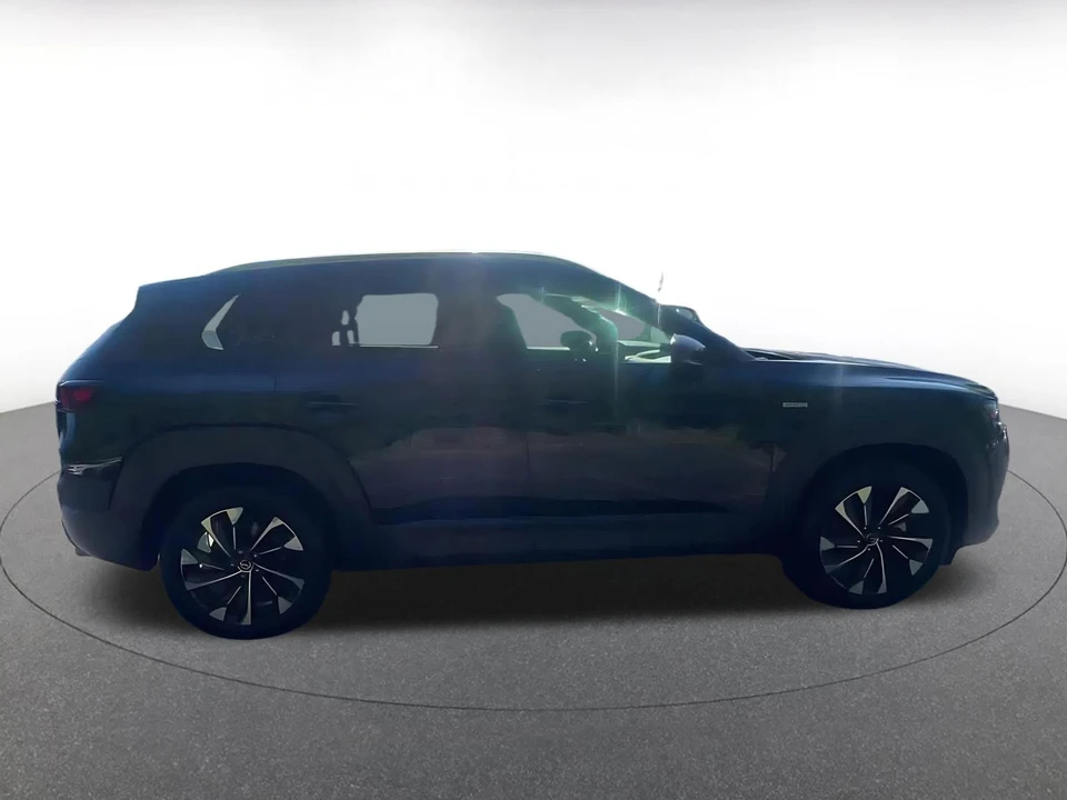 2025 Mazda CX-50 - Image 13 of 31
