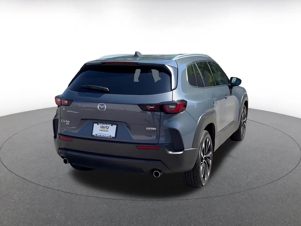 2025 Mazda CX-50 - Image 16 of 31
