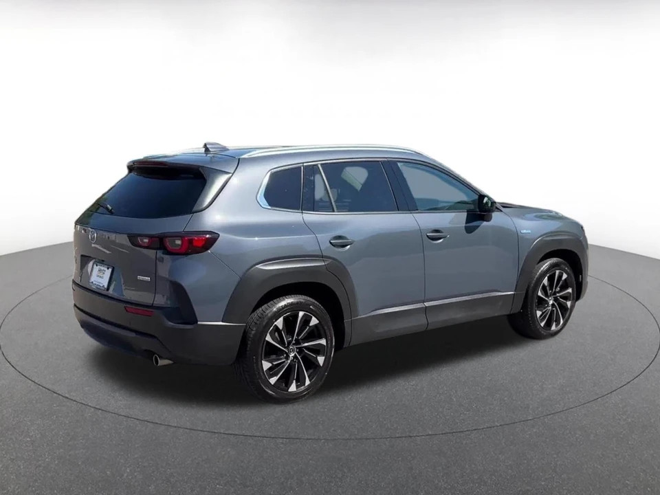 2025 Mazda CX-50 - Image 17 of 31