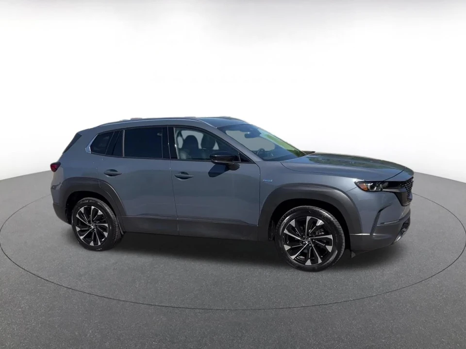 2025 Mazda CX-50 - Image 2 of 31