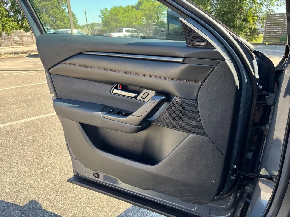 2025 Mazda CX-50 - Image 20 of 31
