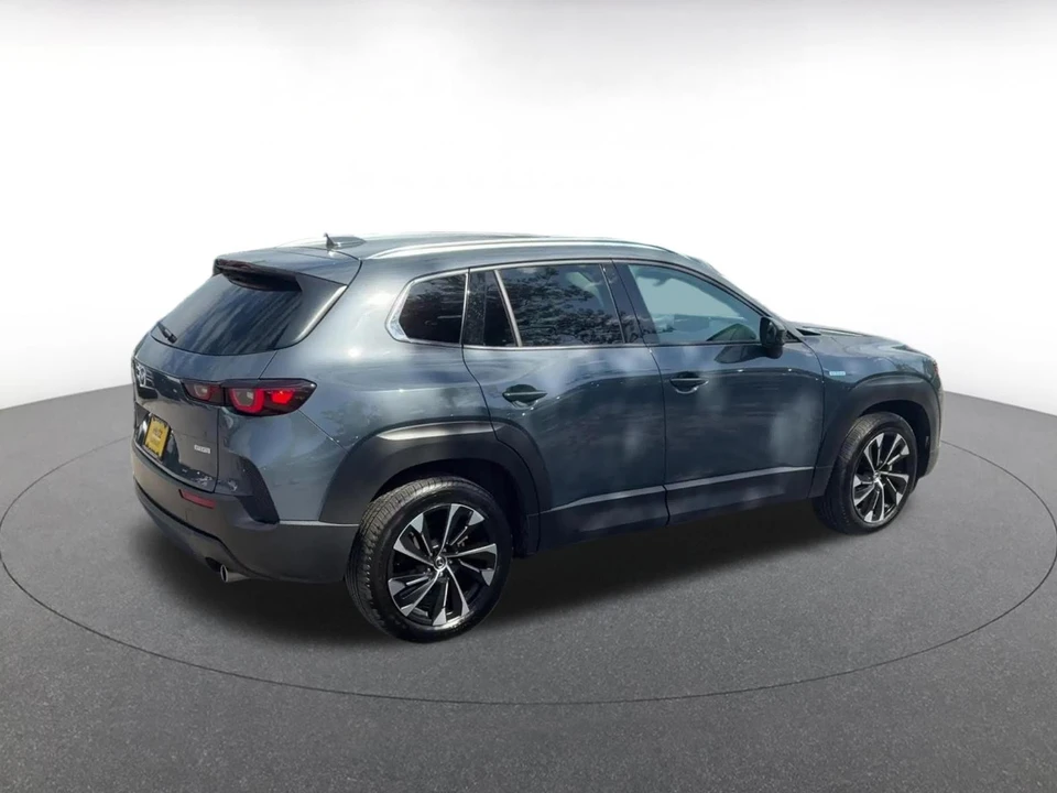 2025 Mazda CX-50 - Image 12 of 31