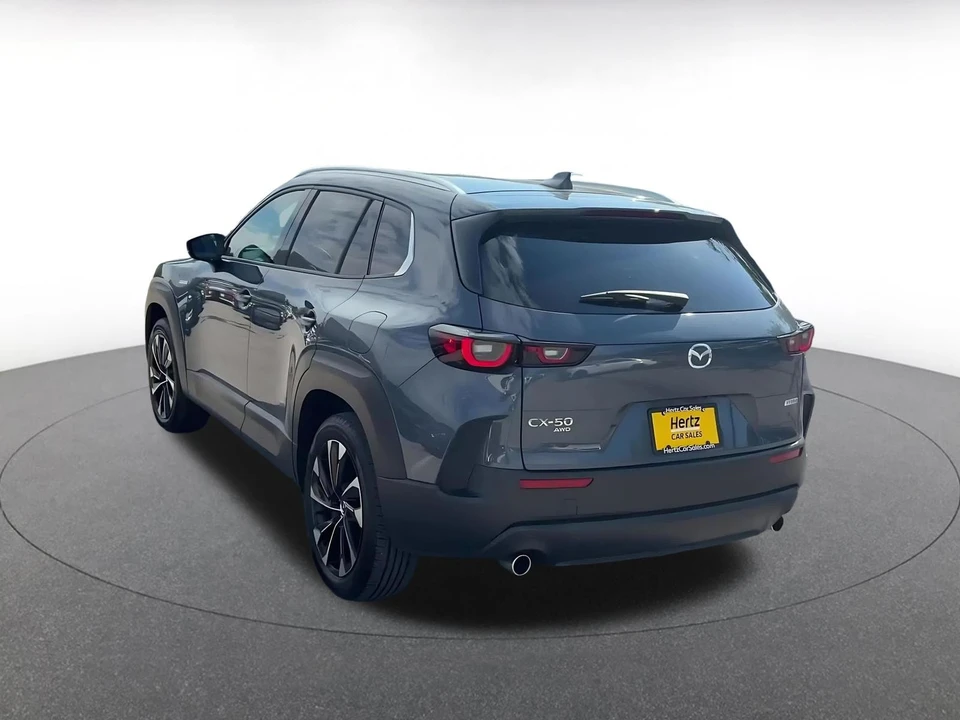 2025 Mazda CX-50 - Image 8 of 31