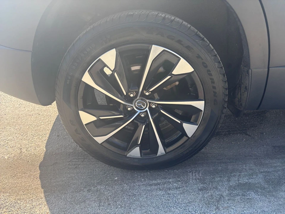 2025 Mazda CX-50 - Image 23 of 31