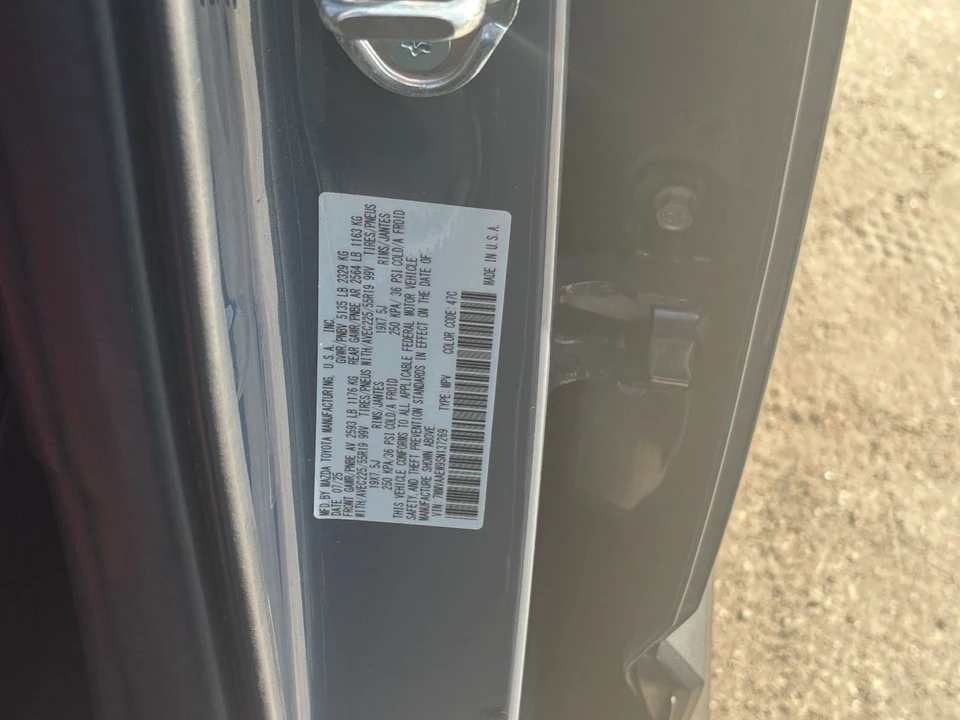 2025 Mazda CX-50 - Image 22 of 31