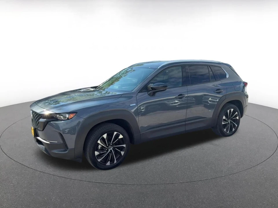 2025 Mazda CX-50 - Image 7 of 31
