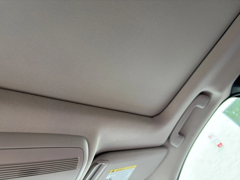 2025 Mazda CX-50 - Image 26 of 31