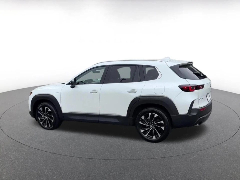 2025 Mazda CX-50 - Image 8 of 31