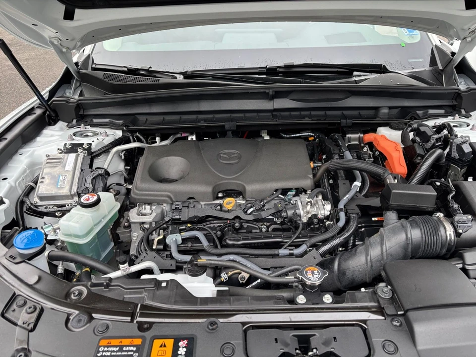2025 Mazda CX-50 - Image 30 of 31