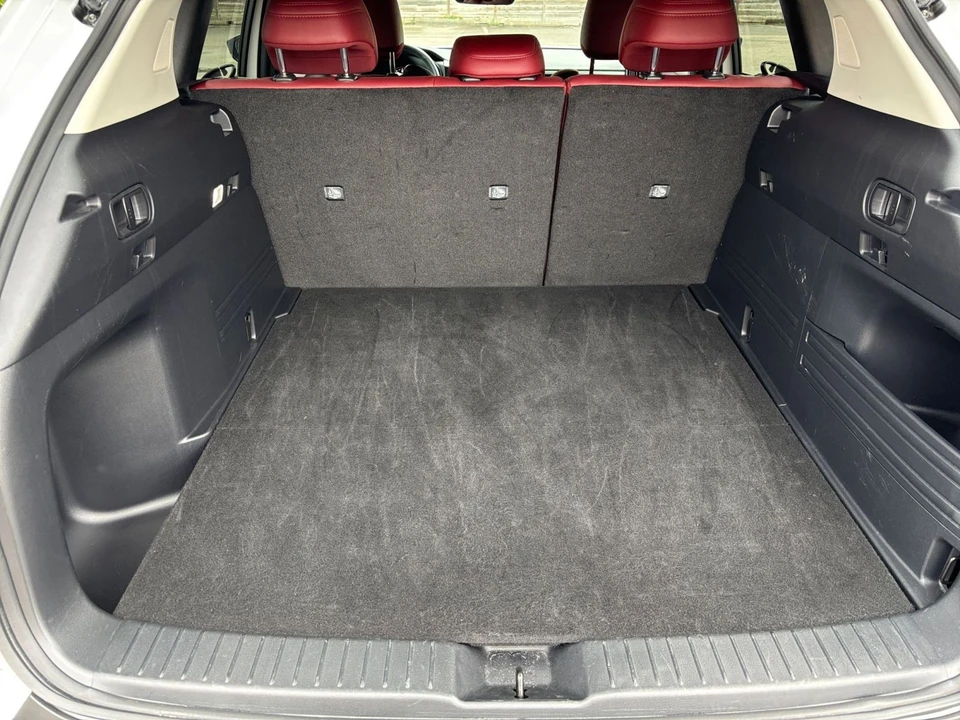 2025 Mazda CX-50 - Image 29 of 31