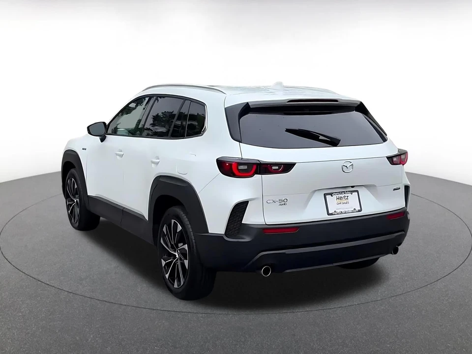2025 Mazda CX-50 - Image 9 of 31