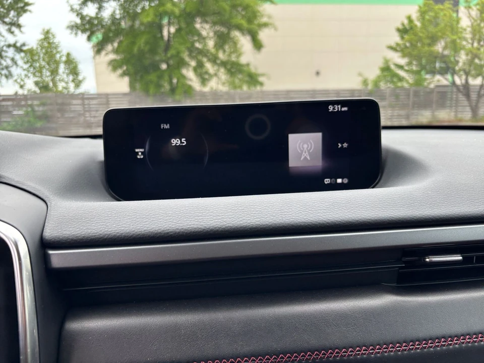 2025 Mazda CX-50 - Image 17 of 31