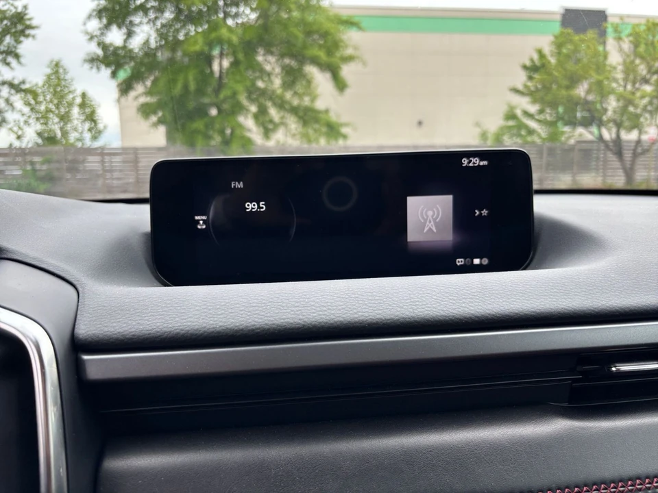 2025 Mazda CX-50 - Image 14 of 31
