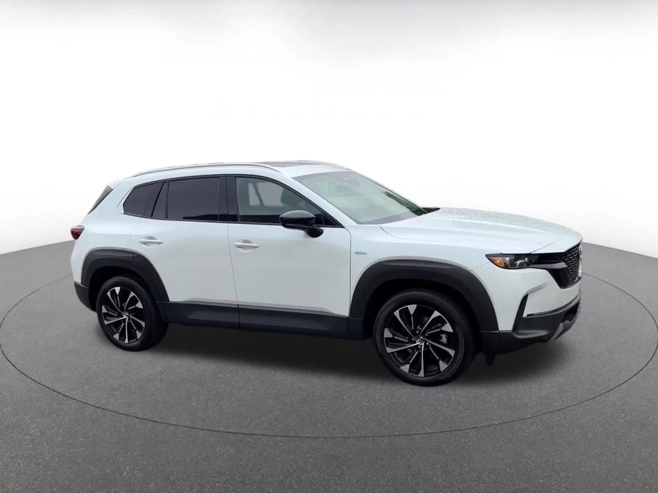 2025 Mazda CX-50 - Image 2 of 31